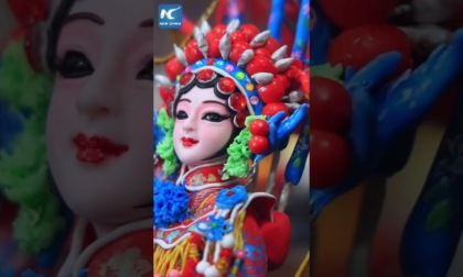 Vivaci sculture di pasta realizzate da un artista cinese
