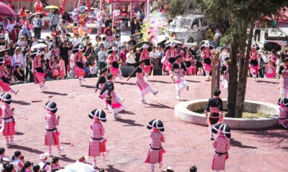Cina: Guizhou, celebrazioni per festival Tiaohua a Liupanshui (1)