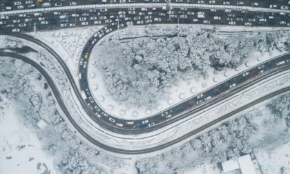 Cina: attiva risposta d’emergenza per pioggia, tempeste di neve durante traffico festivo