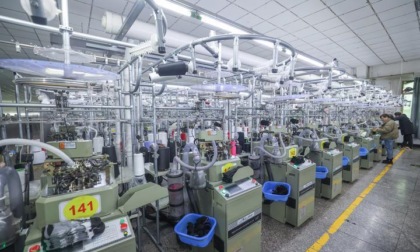 Cina: industria delle calze a Zhuji, nella provincia dello Zhejiang