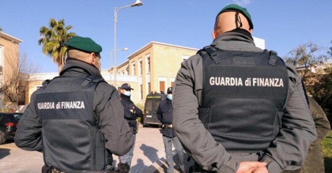 ROMA: TRUFFA CON IL BONUS FACCIATE, NOVE ARRESTI