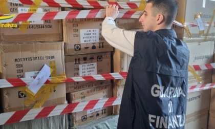 ROMA: CONTRAFFAZIONE, MAXI SEQUESTRO