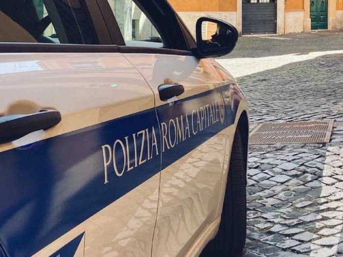 ROMA: RIFIUTA DI FAR SALIRE UNA DISABILE SUL TAXI, SANZIONATO