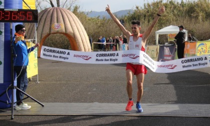 PODISMO: "CORRIAMO A MONTE SAN BIAGIO". VINCONO CARRAROLI E MANIACI