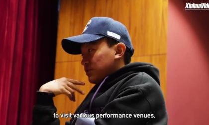 Cina: assistiamo al talk show tibetano sul “tetto del mondo”