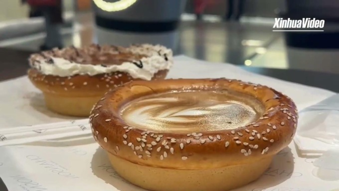 Cina: proviamo caffè servito nel Nang, pane tipico dello Xinjiang