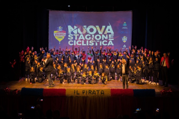 CICLISMO: PRESENTATO IL PIRATA TEAM
