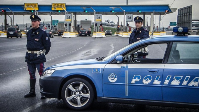 CASSINO: SEQUESTRATA CARROZZERIA INDUSTRIALE ABUSIVA