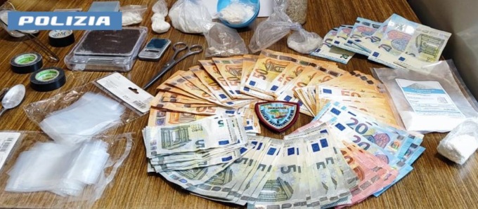 02.07.2024 ROMA: DROGA SU AUTO A NOLEGGIO FINO A PESCARA