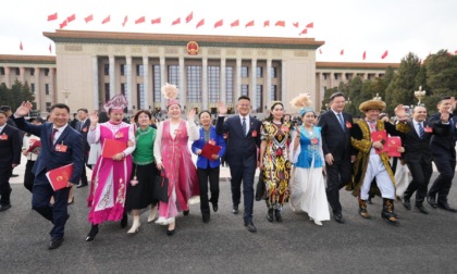 Cina: Pechino, riunione di chiusura di seconda sessione 14ma NPC (1)