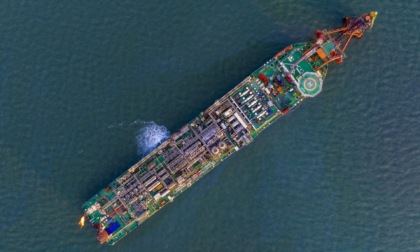 Cina: Hebei, operaio dallo Xizang lavora in giacimento petrolifero (1)