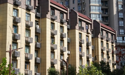 Cina: registra calo più contenuto dei prezzi delle case