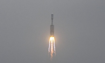 Cina: lancia nuovo satellite nello spazio