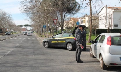 LATINA: CONTROLLI DELLA FINANZA AL NICOLOSI