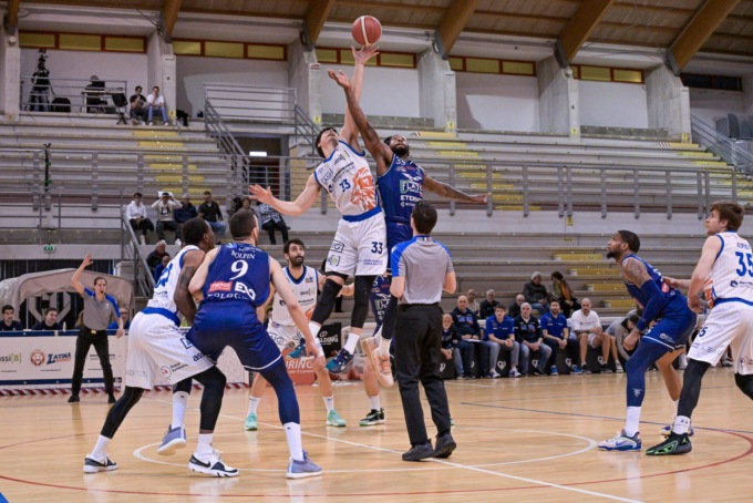 BASKET: SERIE A2, TUTTE SCONFITTE LE LAZIALI
