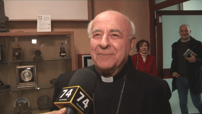 TELEVISIONE: MONSIGNOR PAGLIA PRESENTA IL SUO LIBRO SU TELEREGIONE 74