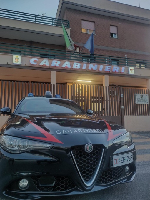 ARDEA: CONTINUA A PERSEGUITARE LA EX, ARRESTATO