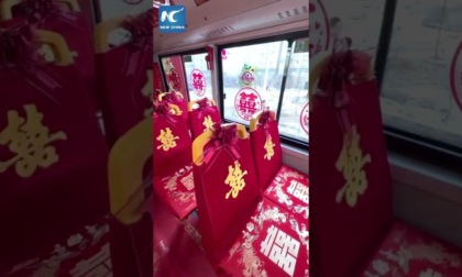 Cina: autobus a nuova energia per matrimoni debutta a Changchun