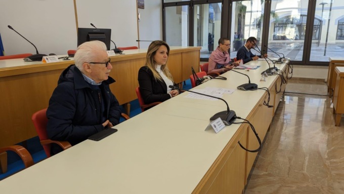 FONDI: CONSORZIO PER IL DISTRETTO LT4