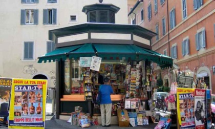 ROMA: EDICOLE, DIETROFRONT DEL CAMPIDOGLIO