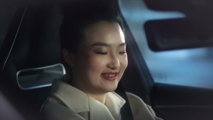 Parody Show: Sheerluck Holmes indaga su “difetti fatali” di EV cinesi