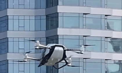 Cina: auto volante completa test di volo nel centro di Guangzhou