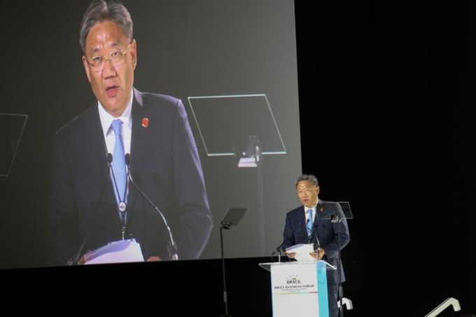 Cina: ministro, sussidi non sono motivo del vantaggio competitivo di EV