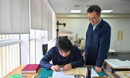 Cina: esperti “curano” libri antichi a Tianjin (3)