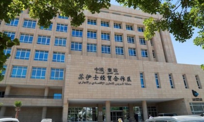 Egitto: secolare Canale Suez testimonia vicissitudini di egiziani intrappolati, salvati