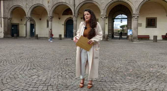 VITERBO: CASO MINACCE, LA PROCURA CHIEDE RINVIO A GIUDIZIO DELLA SINDACA