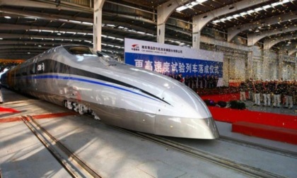 Cina: nuovo treno ad alta velocità viaggerà a 400 km/h