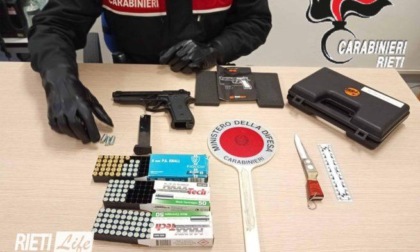 RIETI: LITE IN OFFICINA CON PISTOLA E COLTELLO