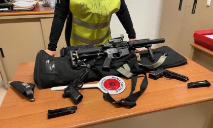 ROMA: SPARI CON IL FUCILE A PALLINI NEL PARCO, DENUNCIATO