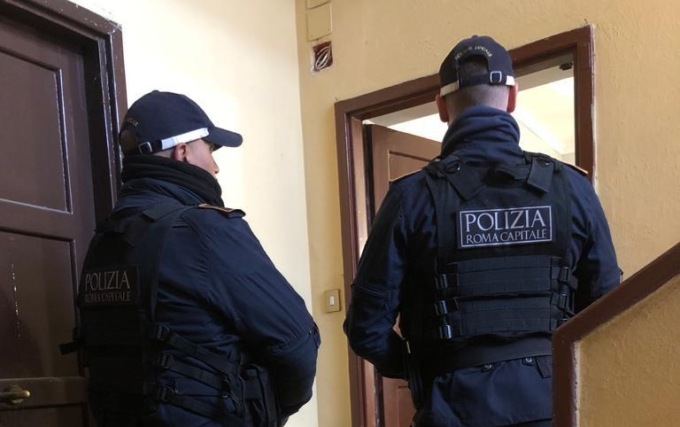 ROMA: ALLOGGI ATER OCCUPATI, LO SGOMBERO