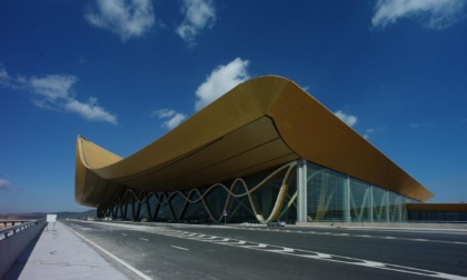 Cina: aeroporto Kunming apre centro servizi di pagamento per turisti stranieri