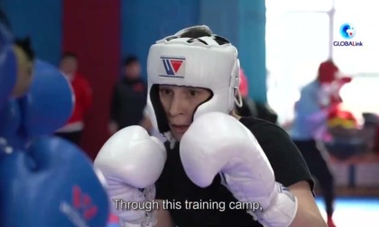 Cina: pugili stranieri si allenano in Xinjiang per Olimpiadi di Parigi