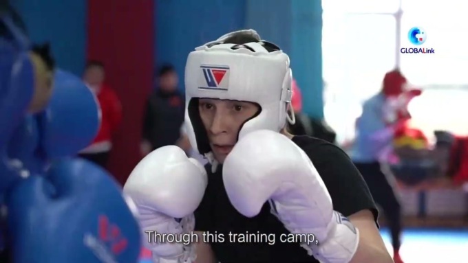 Cina: pugili stranieri si allenano in Xinjiang per Olimpiadi di Parigi