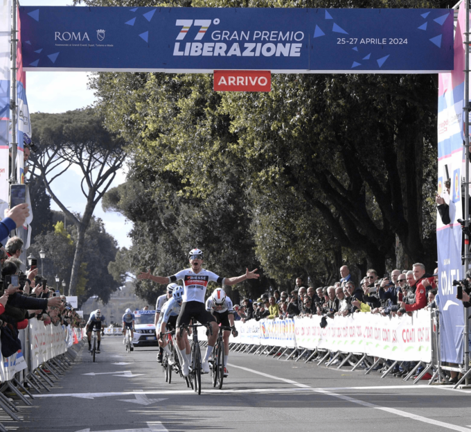 CICLISMO G.P. LIBERAZIONE: ROMA, VINCE DAVIDE DONATI