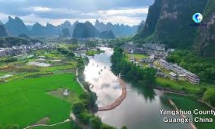 Turista olandese apprende il Tai Chi nel sud della Cina