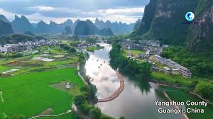 Turista olandese apprende il Tai Chi nel sud della Cina