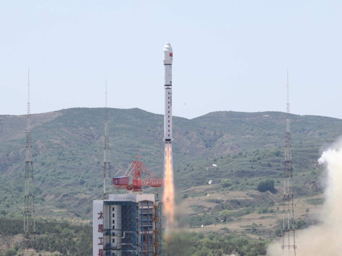 Cina: lancia nuovo satellite per telerilevamento