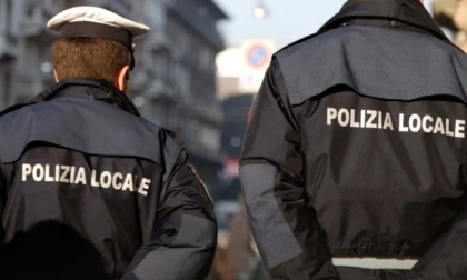 FIUMICINO: SOSTA SELVAGGIA, CONTROLLI DELLA POLIZIA LOCALE