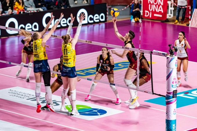 PALLAVOLO A1 FEMMINILE: PLAY OFF, ROMA SALUTA A TESTA ALTA