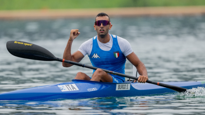 CANOA: SPRINT RACE, VINCE SAMUELE BURGO (FIAMME GIALLE)