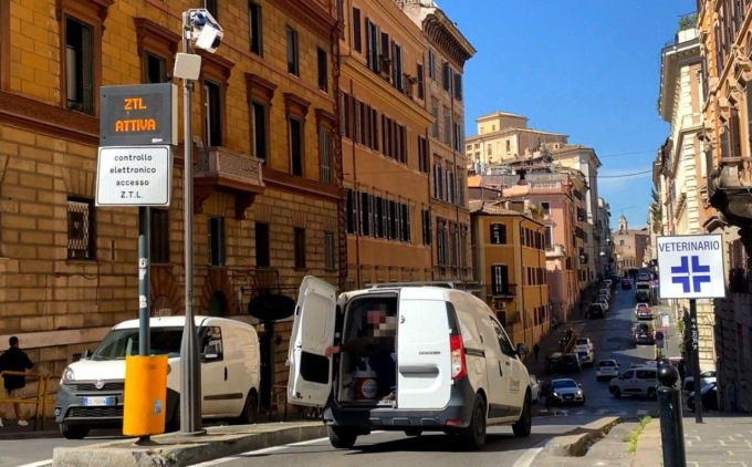ROMA: FURBETTI DELLA ZTL, MULTE E SANZIONI