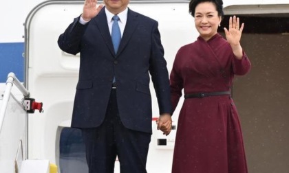 Francia: Xi arriva a Parigi per visita di Stato nel Paese (2)