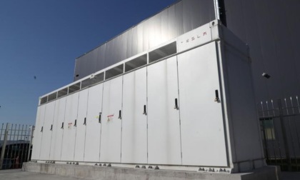 Cina: Shanghai, al via lavori di fabbrica chiave di batterie Tesla