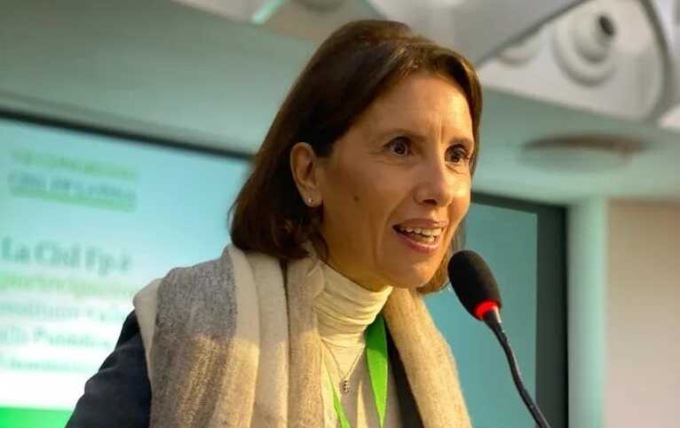 LATINA: PANCHINE ROSSE NEGLI OSPEDALI