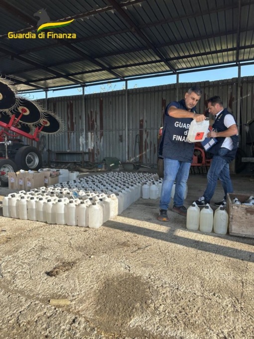 PONTINIA: COCAINA LIQUIDA, MAXI SEQUESTRO