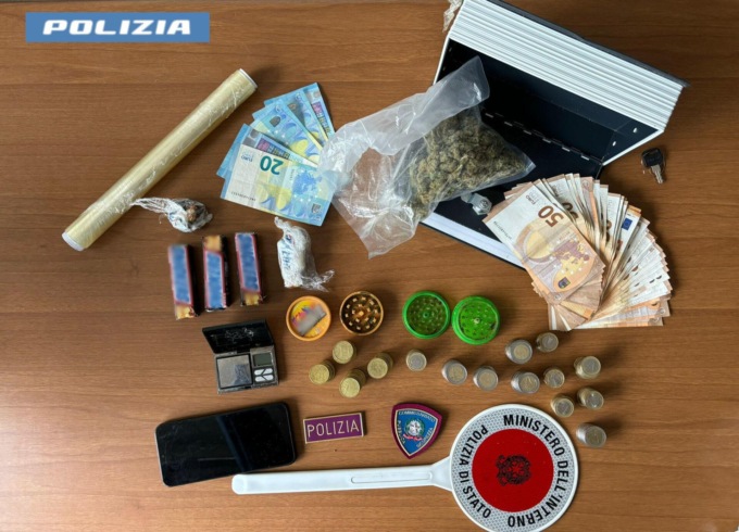 ROMA: SPACCIO DI DROGA, 4 ARRESTI